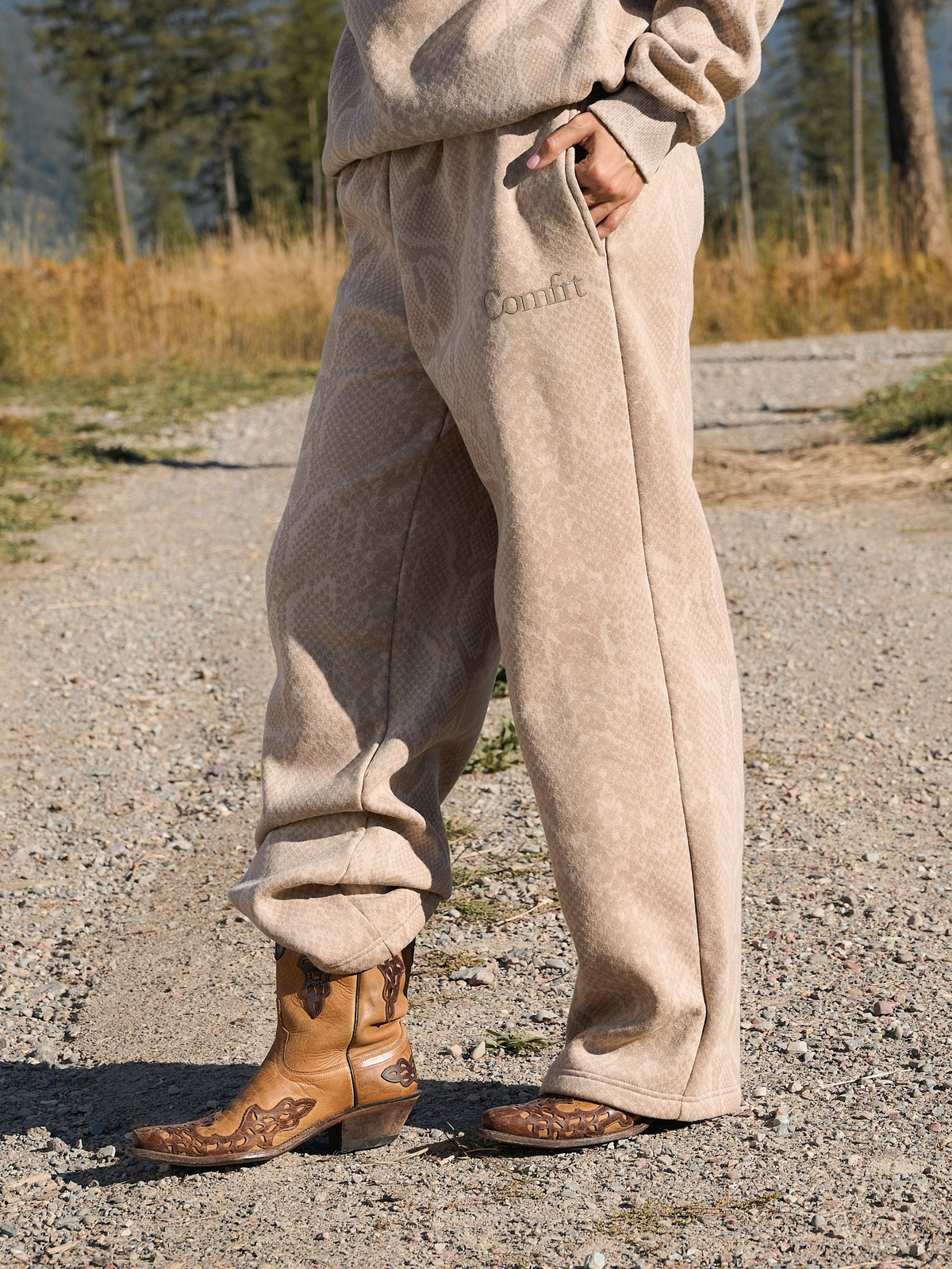Minimalist Straight Leg Sweatpants